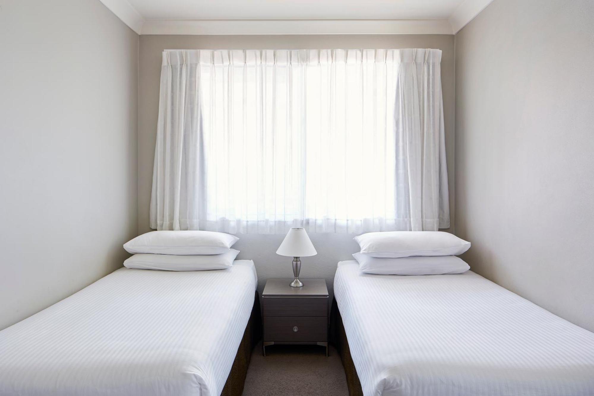 Pinnacle Apartments Канбера Екстериор снимка