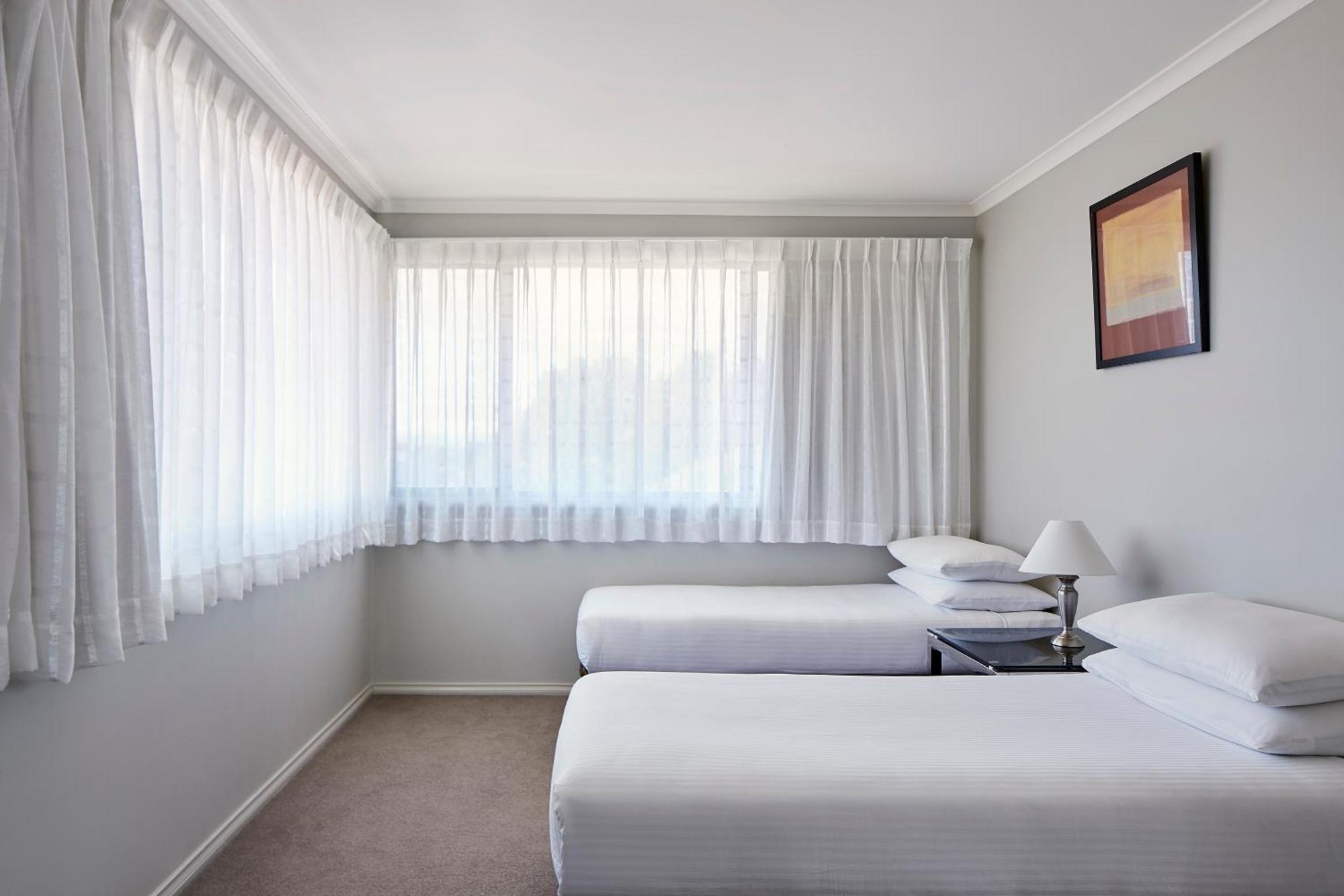 Pinnacle Apartments Канбера Екстериор снимка