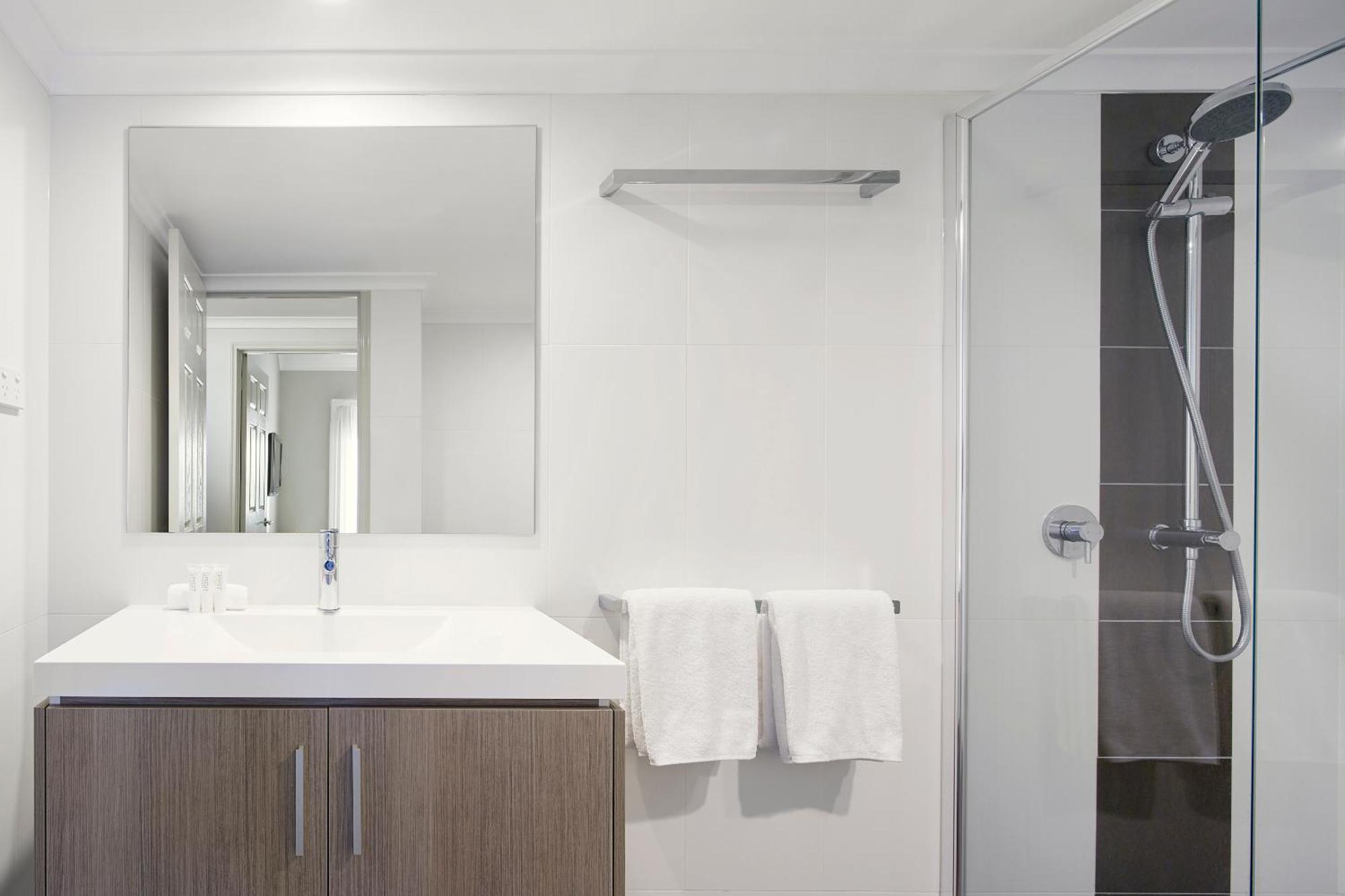 Pinnacle Apartments Канбера Екстериор снимка