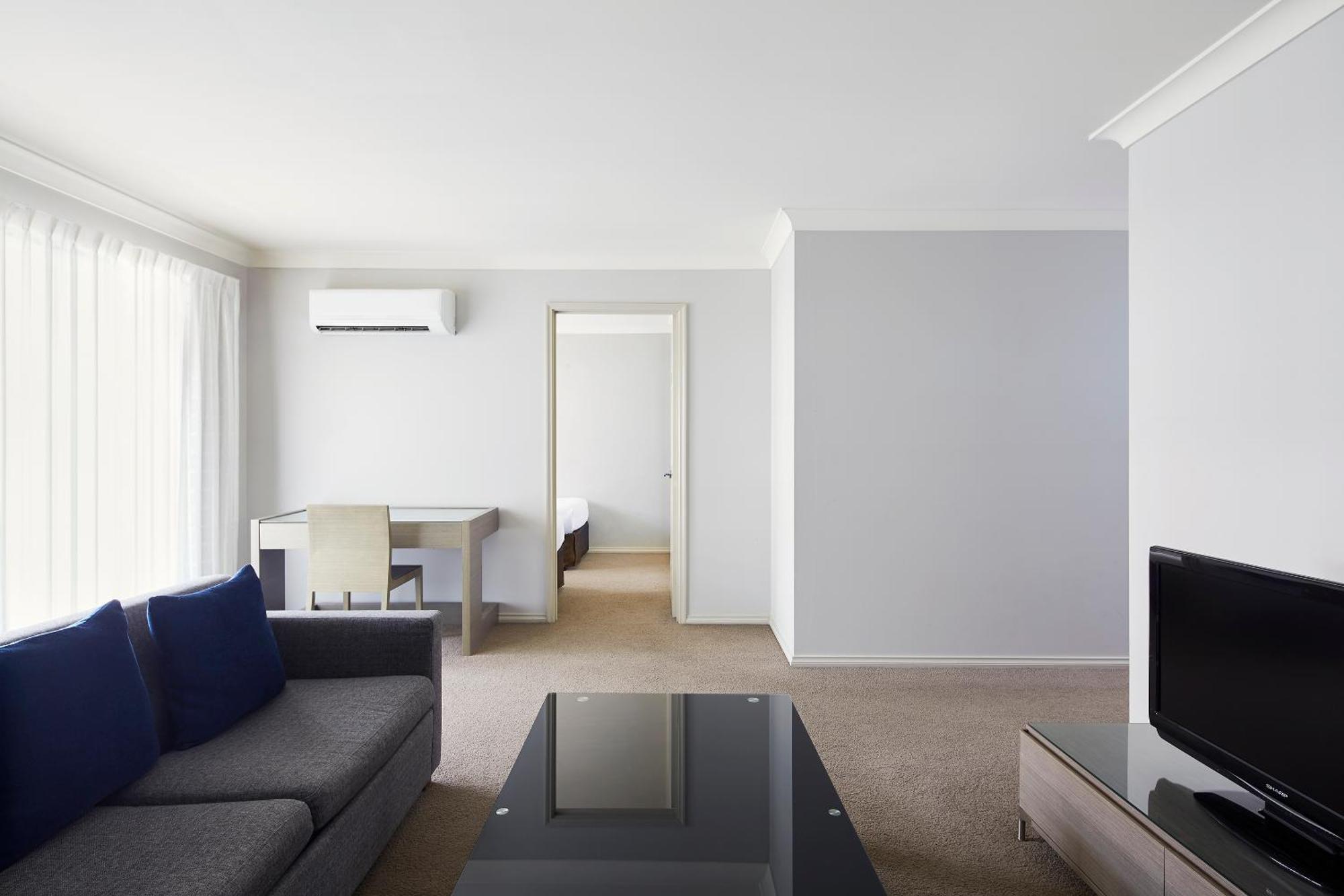 Pinnacle Apartments Канбера Екстериор снимка