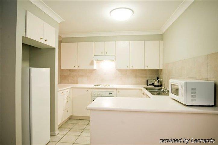 Pinnacle Apartments Канбера Стая снимка
