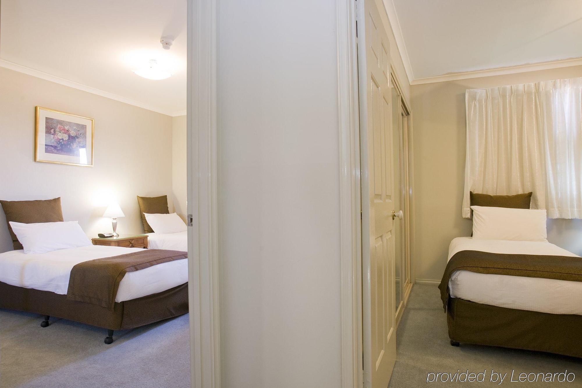 Pinnacle Apartments Канбера Екстериор снимка