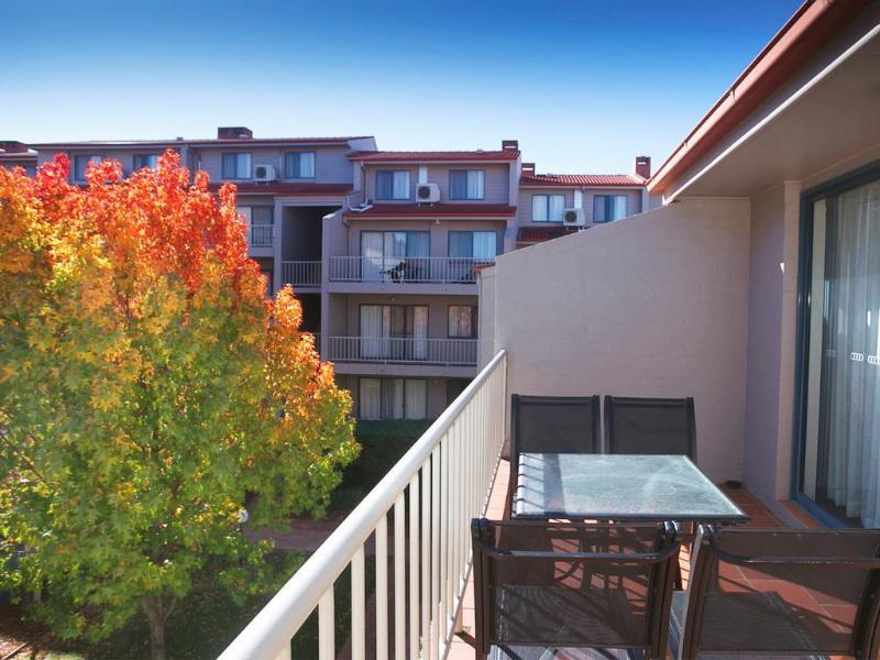 Pinnacle Apartments Канбера Екстериор снимка
