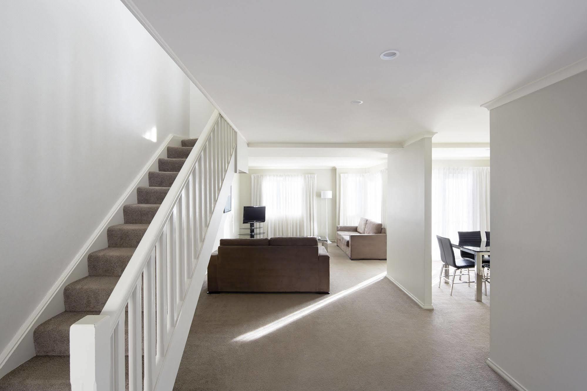 Pinnacle Apartments Канбера Екстериор снимка
